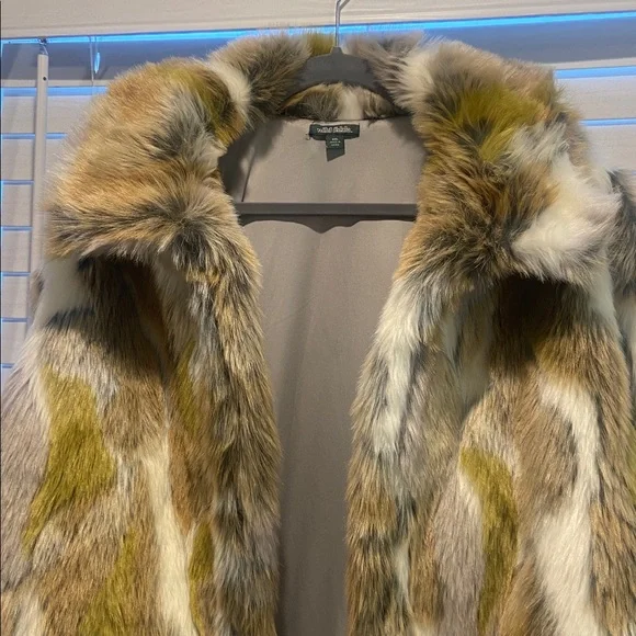 Wild Fable XXL Faux Fur Coat - Picture 4 of 7